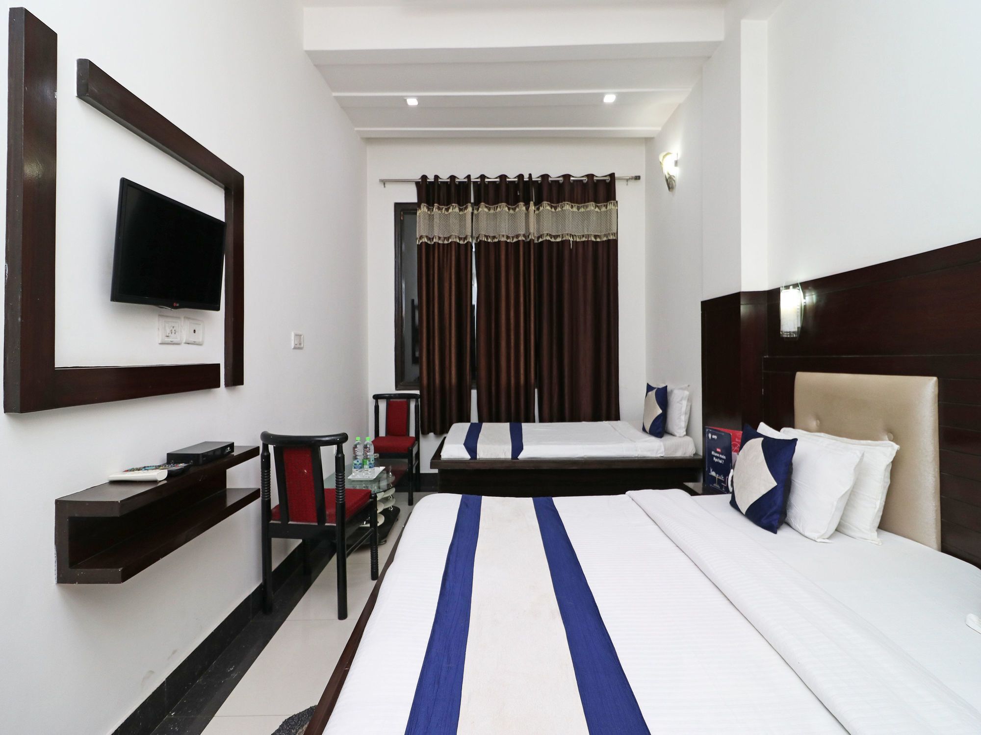 Oyo 9974 Hotel Taj Prince Agra  Exteriör bild